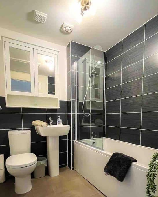 Loch Leven Getaway - 2 Bed House Lejlighed Kinross Eksteriør billede